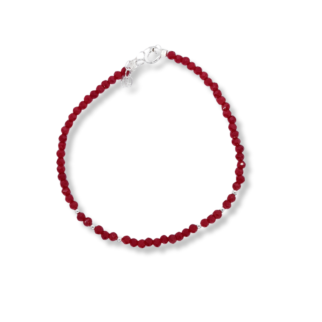 PULSERA DE CRISTALES ROJA CON DETALLES EN PLATA