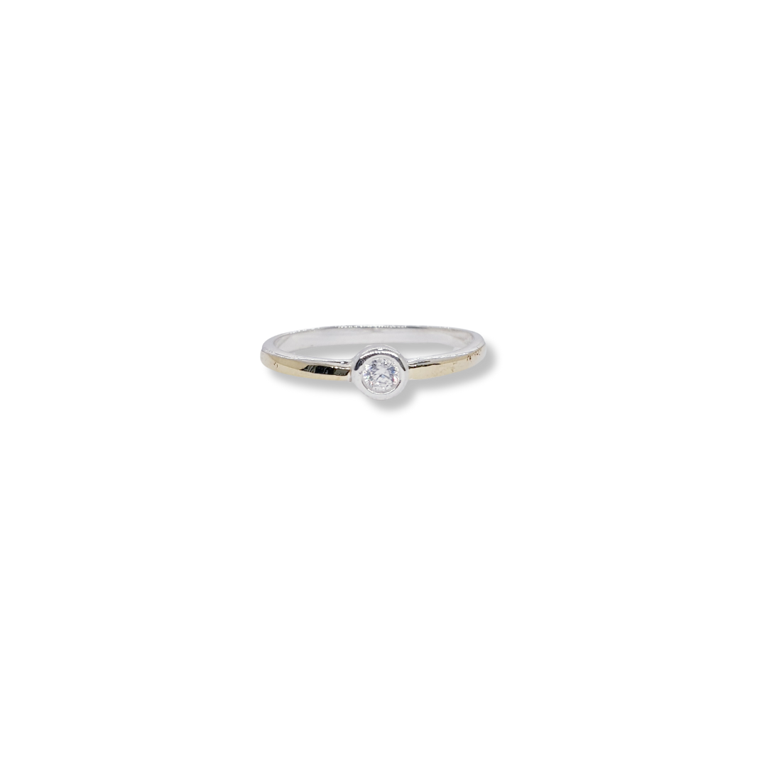 ANILLO SOLITARIO CON LAMINA DE ORO